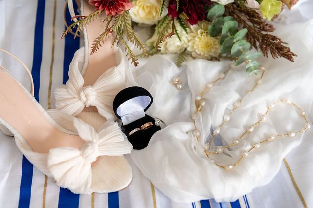 Featured photo from Commonwealth Cambridge Fall Wedding