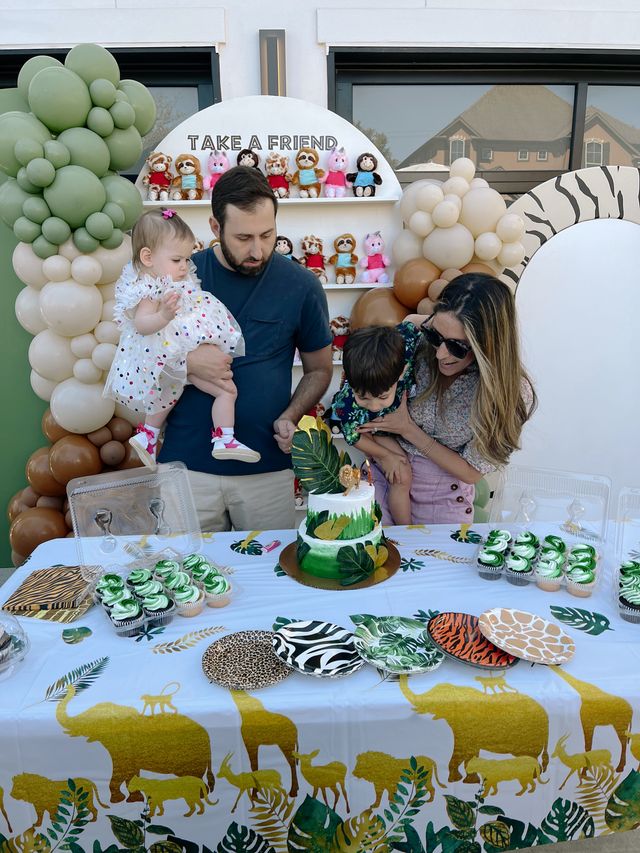 Featured photo from Drew and Lucy's Animal Party