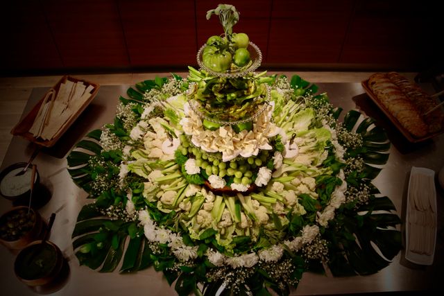 Featured photo from Green and white table.