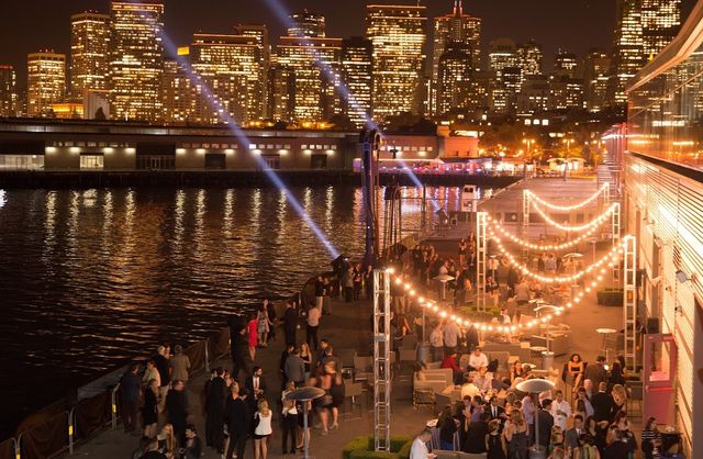 Featured photo from Outdoor Bayside Promenade