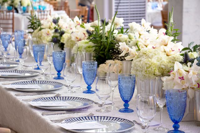 Featured photo from Classic Blue and White Chinoiserie in a Modern Setting