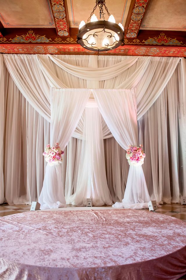 Featured photo from Colorful and Glamorous Wedding in Houston, Texas