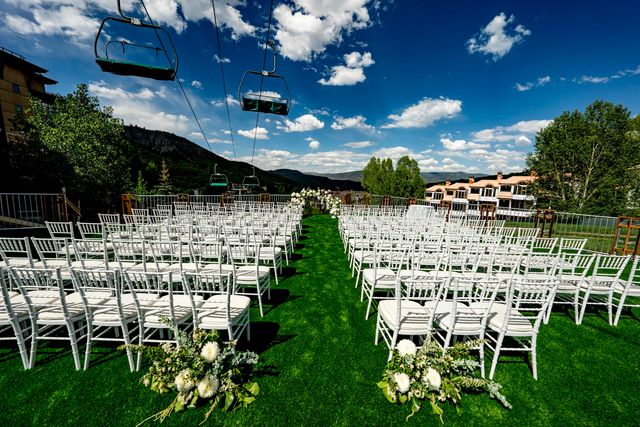 Featured photo from Nest Wedding Deck