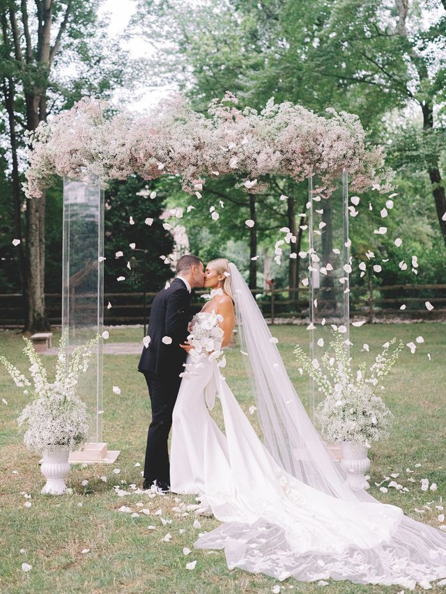 Featured photo from Chic At-Home Wedding