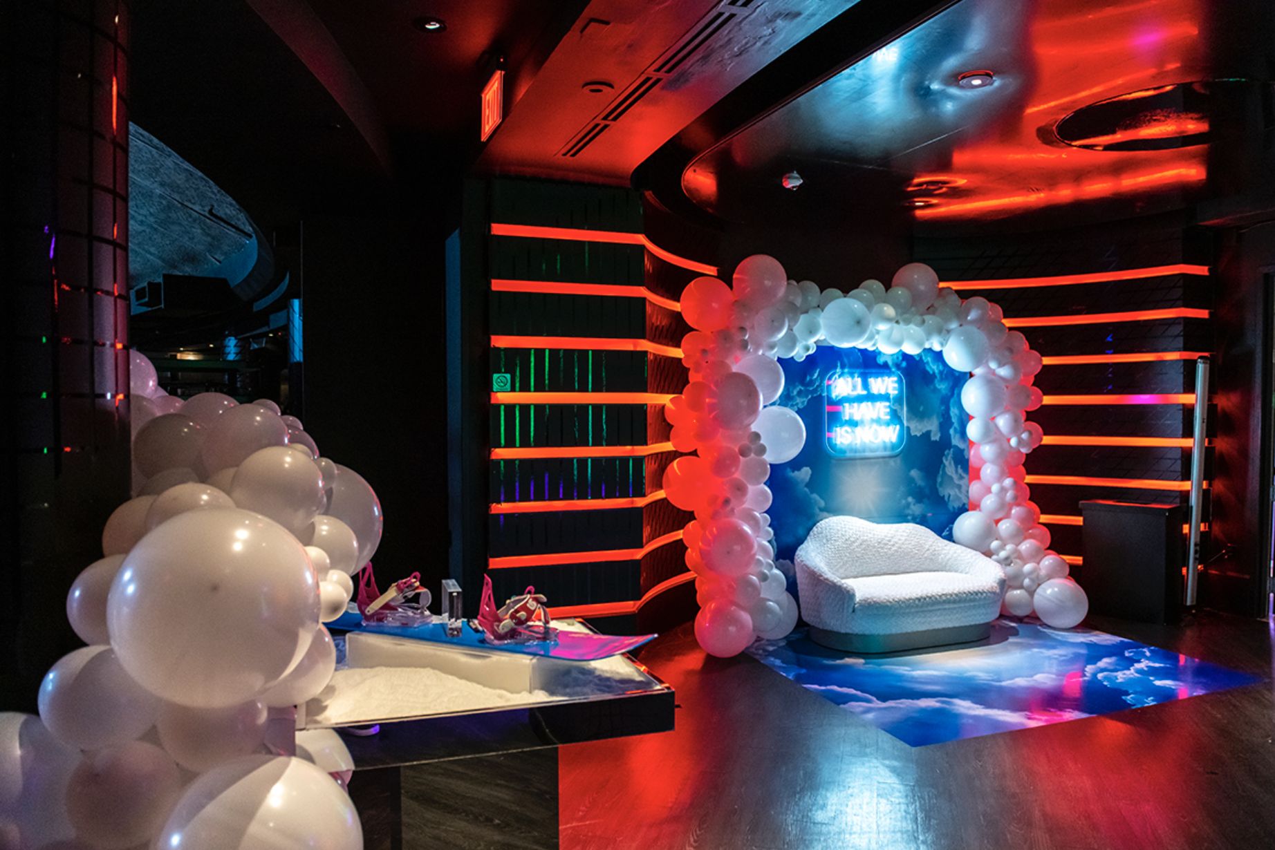 Cloud 9 at LIV Nightclub Bat Mitzvah | Gilded Group Décor | PartySlate, image size:1844x1230