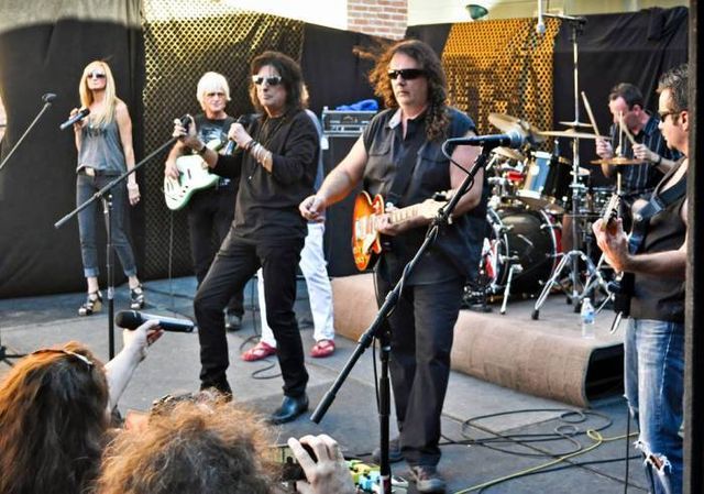 Featured photo from Sammy Hagar AXSTV recording with Alice Cooper