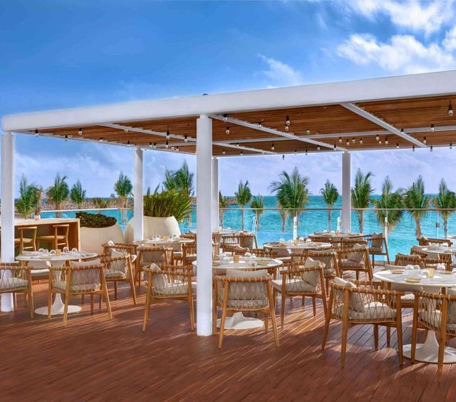 Featured photo from LEYNIA