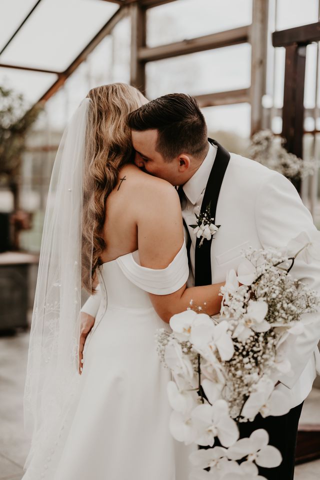 Featured photo from Columbus Wedding at Jorgensen Farm Oak Grove