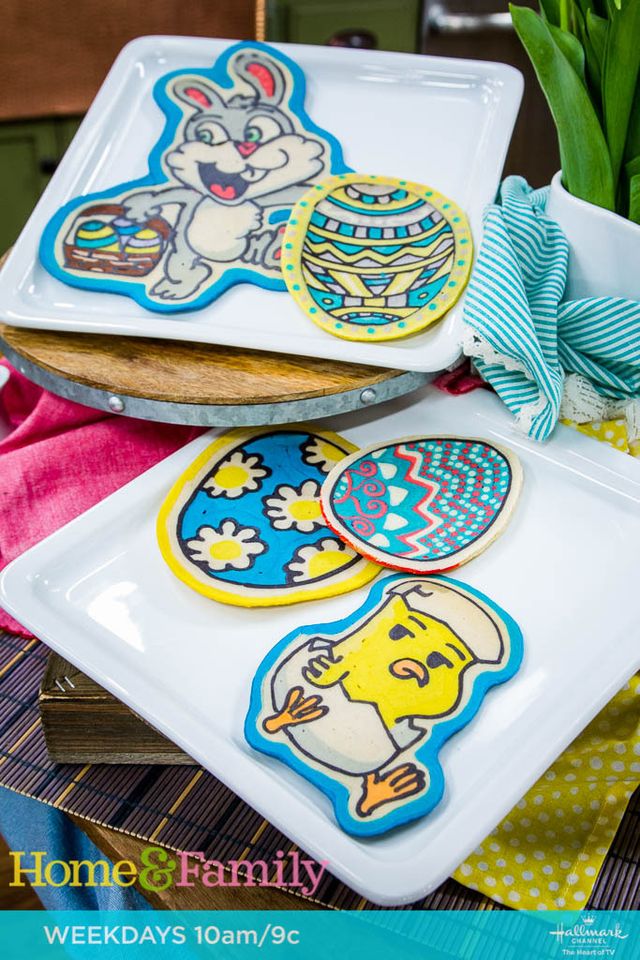 Featured photo from Edible Pancake Art parties and classes