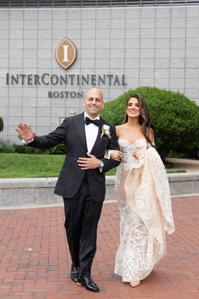 Featured photo from Summertime Bliss: Glamour, Romance, Elegance at InterContinental Boston
