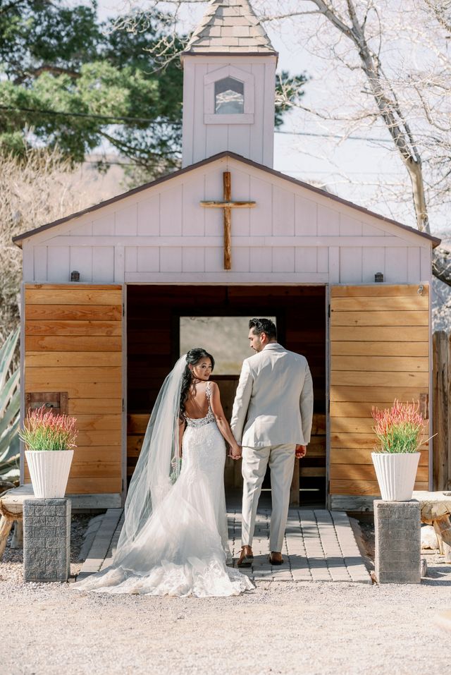 Featured photo from Cactus Joe's Styled Shoot