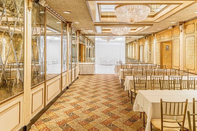 Featured photo from Venetian Room