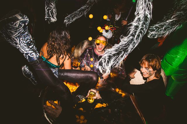 Featured photo from Kostume Kult Halloween