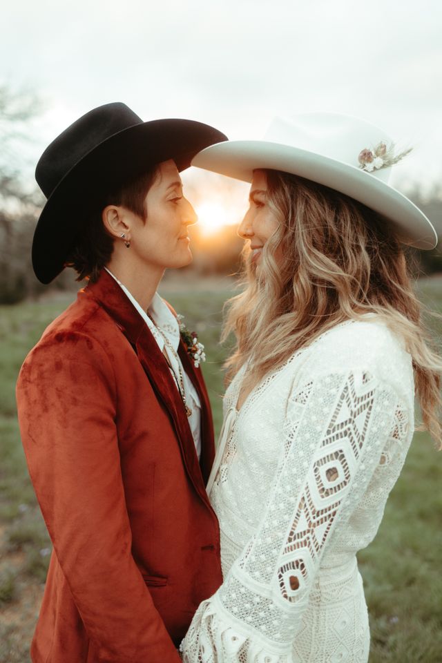 Featured photo from Dripping with Love from Dripping Springs, Tx