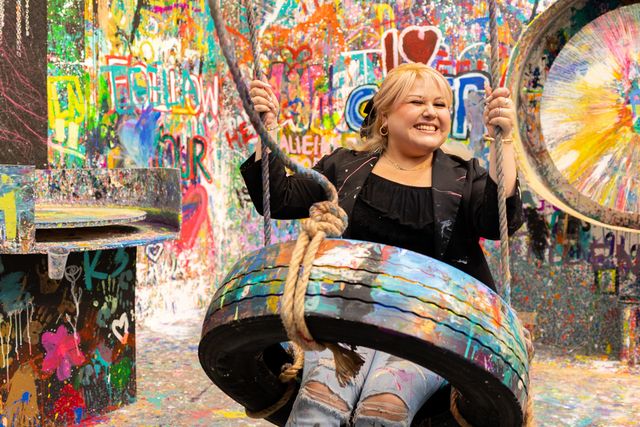 Featured photo from Shooting & Spinning Art Room 1