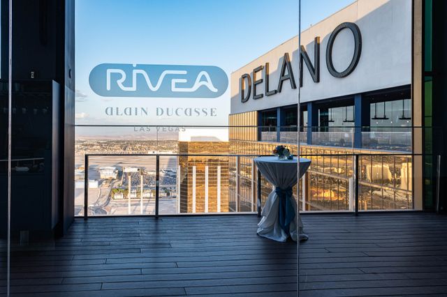 Featured photo from Corporate Seated Dinner & Cocktail Hour