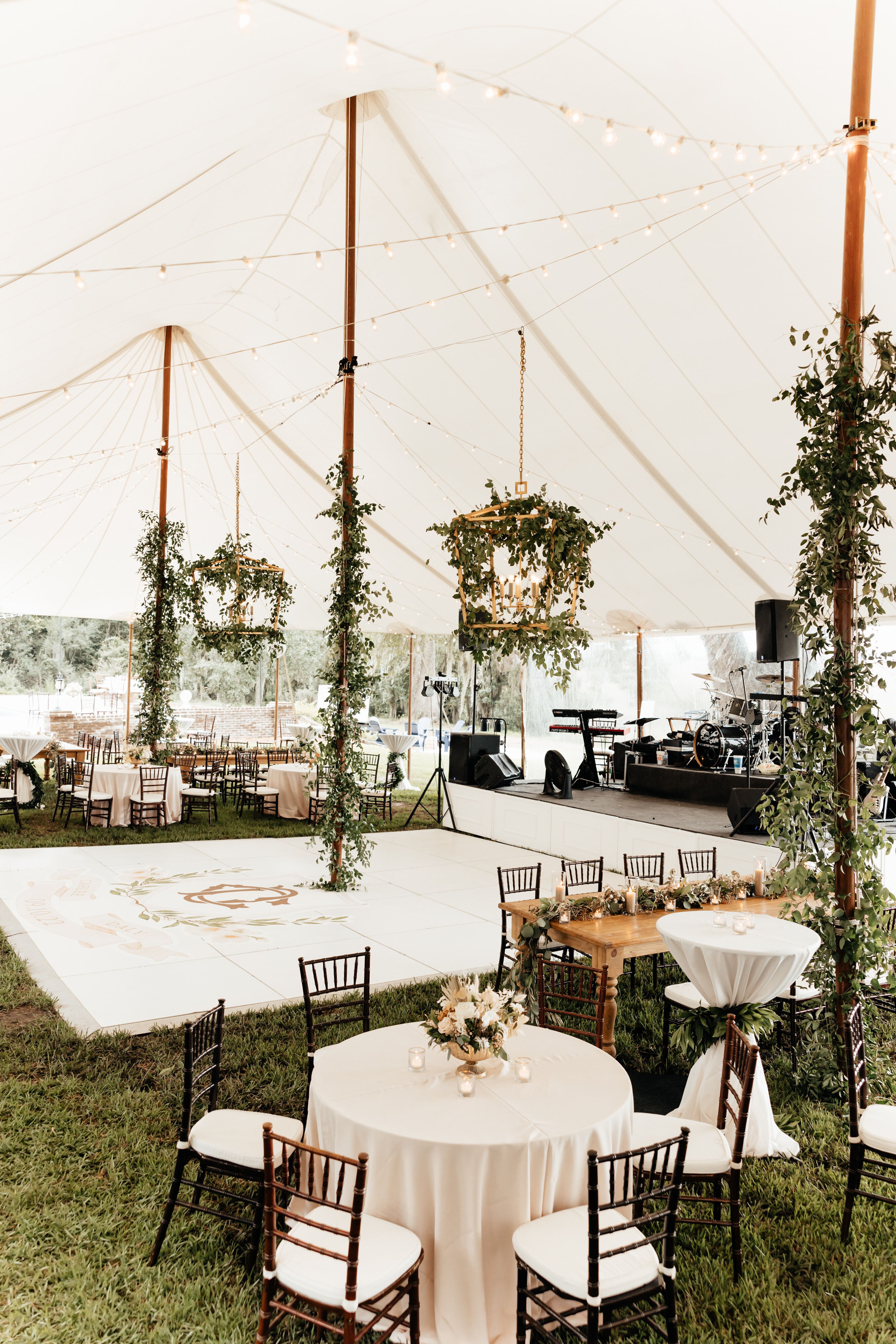River Lawn, an event space at HollyOaks on the Marsh