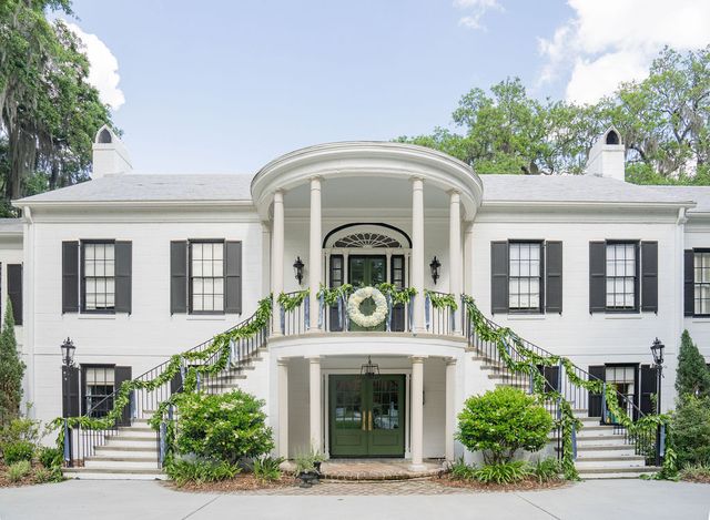 Featured photo from Front Lawn + Motor Court