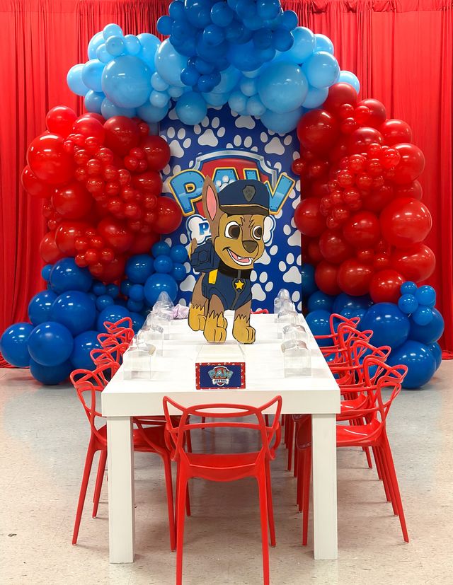 Featured photo from Showroom Pictures