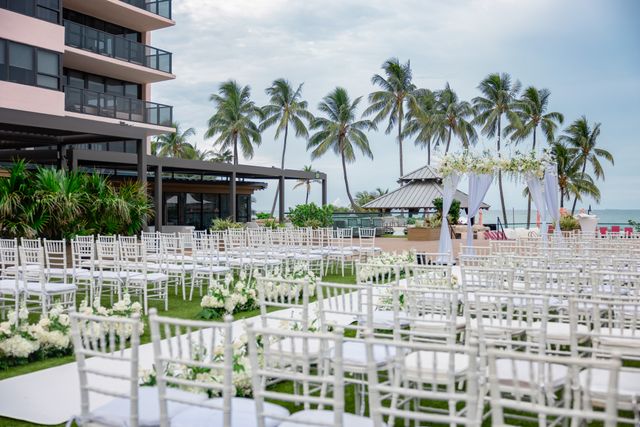 Featured photo from Alexander Hotel