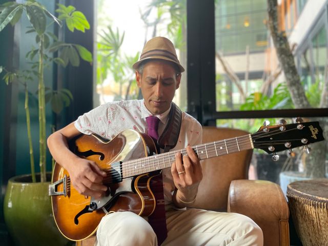 Featured photo from Solo Guitar