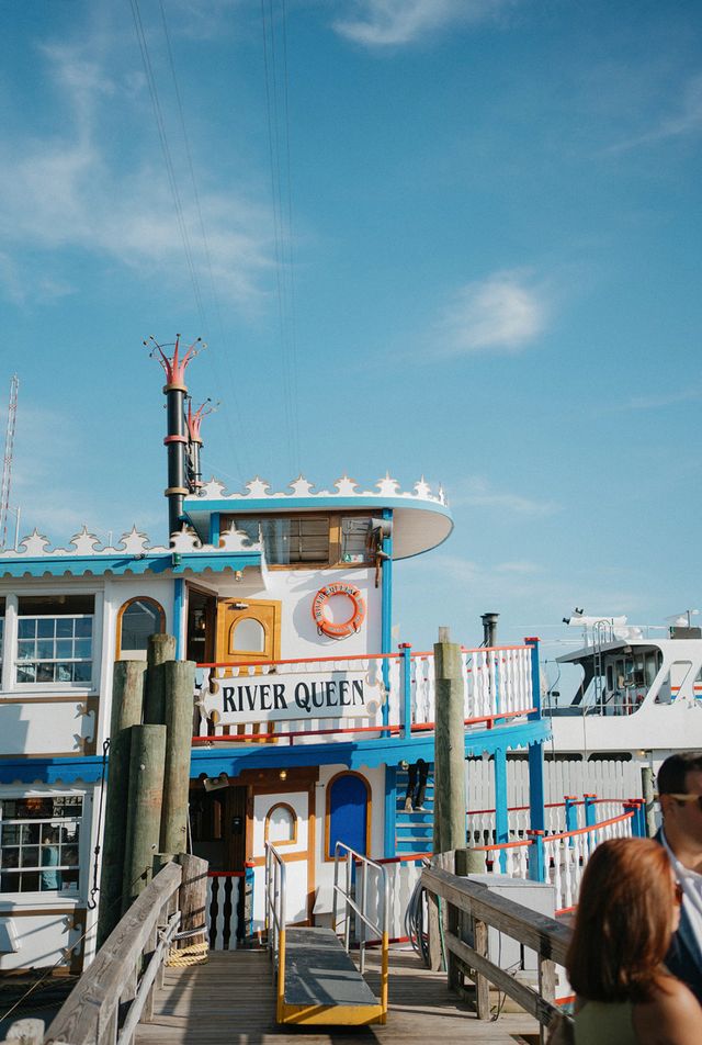 Featured photo from D+J River Queen