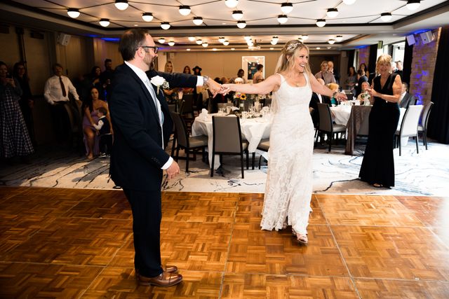 Featured photo from Owl Creek Room