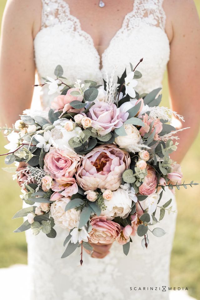 Featured photo from Lindsey