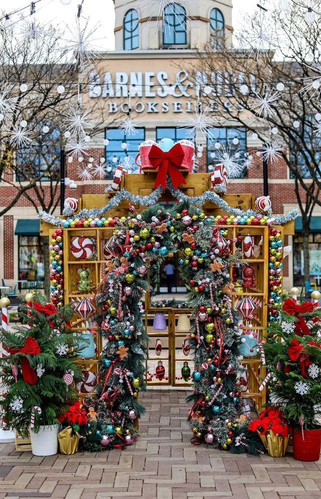 Featured photo from Gingerbread House