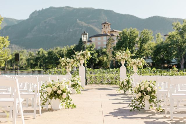 Featured photo from Lakeside Terrace