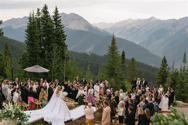 Featured photo from Inside this Breathtaking Mountaintop Wedding at The Little Nell