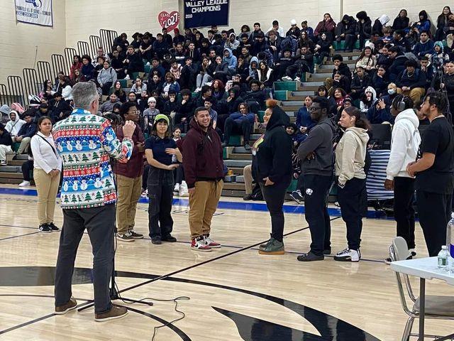 Featured photo from Illuminating Ceremonies Inspires Students with Interactive 'People Skills Live!' Talk at Springfield High School