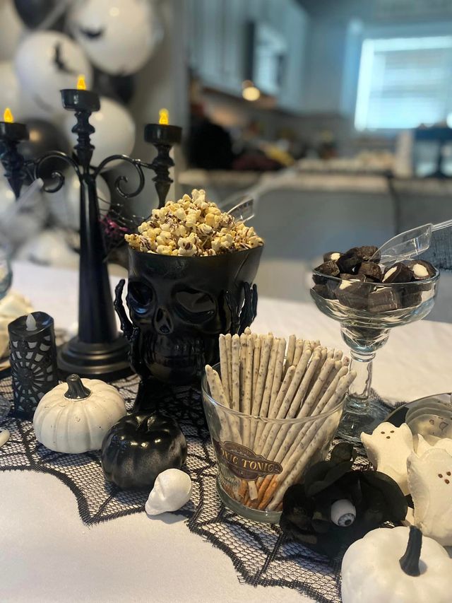 Featured photo from Monochrome Mayhem