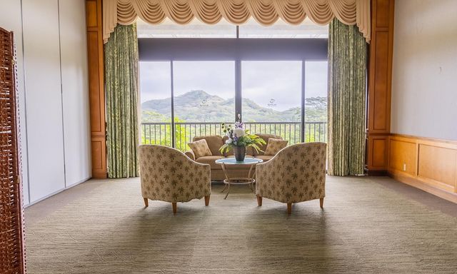 Featured photo from Mauka Suite