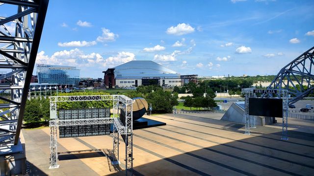 Featured photo from East Plaza