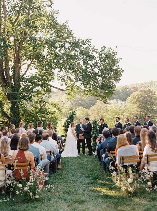 Featured photo from Bloombsury Farm