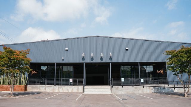 Featured photo from Showroom