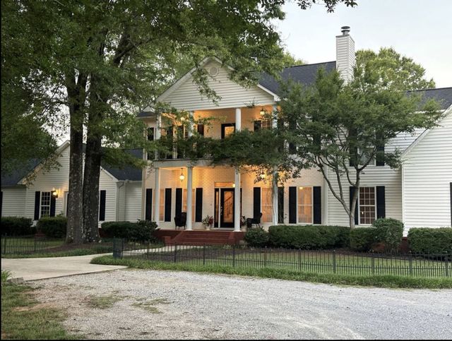 Featured photo from Annabella at Cedar Glen