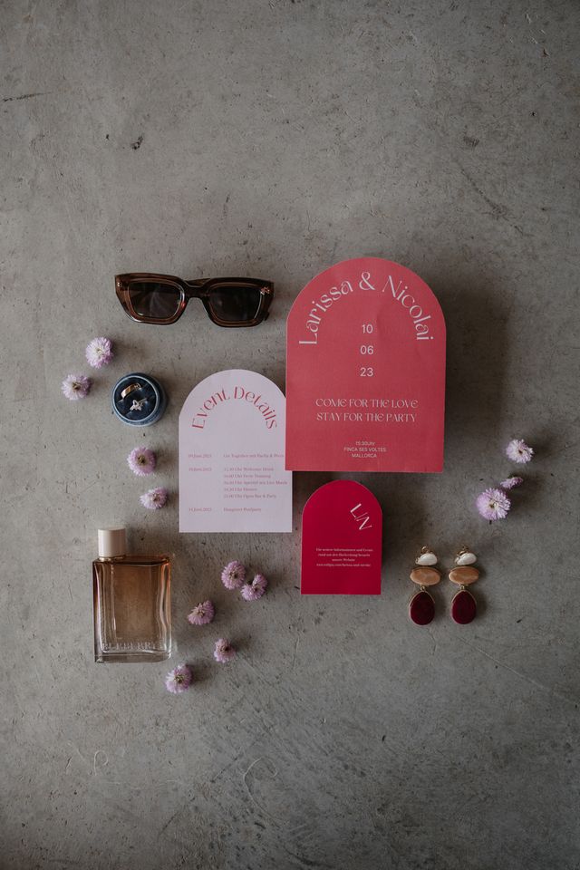 Featured photo from Larissa and Nico and their colourful Mallorcawedding