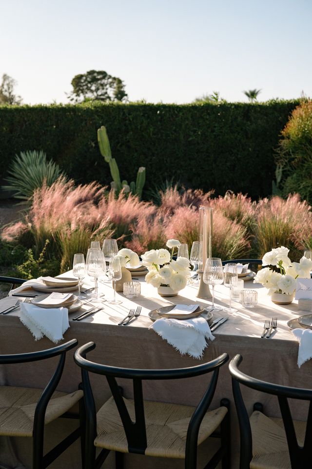 Featured photo from Love Unveiled in the Desert for this Chic Wedding at Andaz Scottsdale Resort & Bungalows