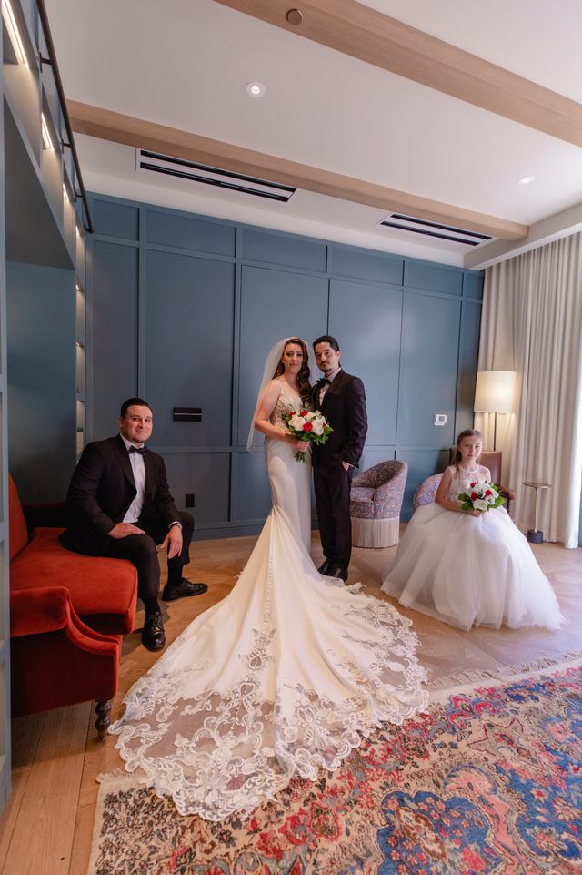 Featured photo from La Biblioteca