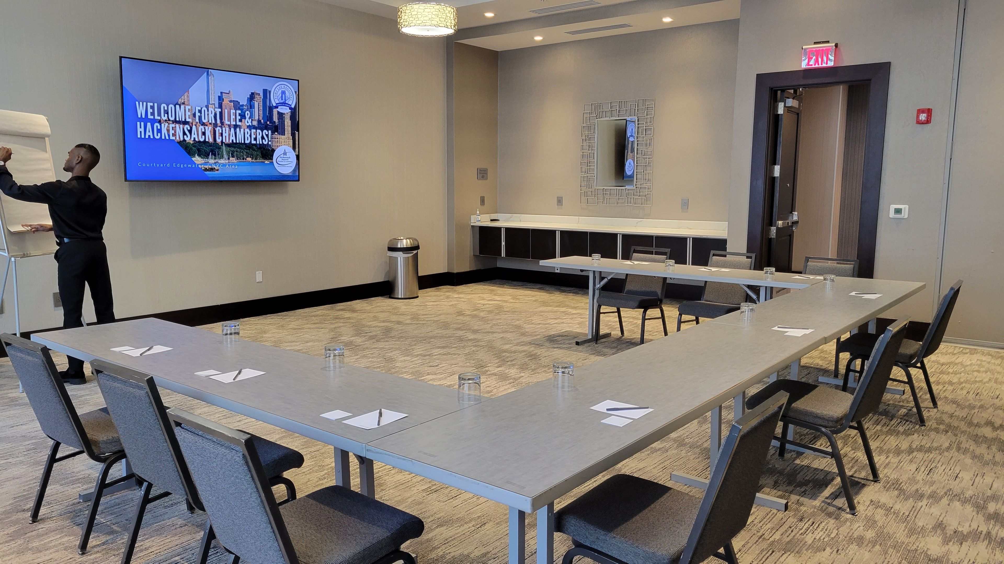 Hudson Room, an event space at Courtyard by Marriott Edgewater NYC Area