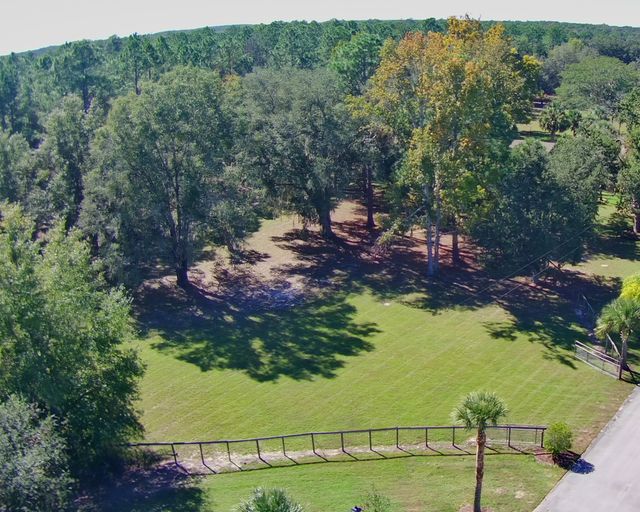 Featured photo from Twin Oaks Corral