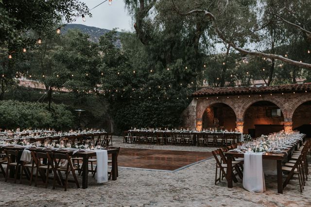 Featured photo from Rustic Chic Outdoor Wedding at Hummingbird Nest Ranch