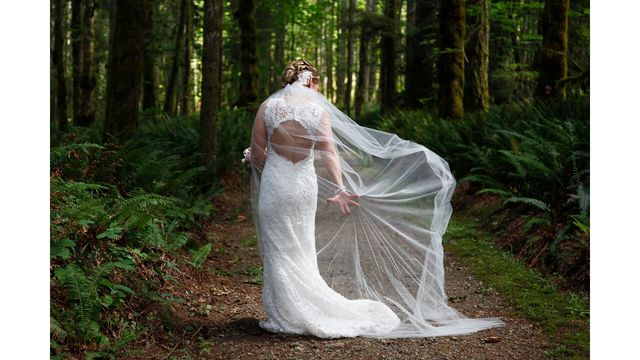 Featured photo from Jen Osborne // Wedding Photographer