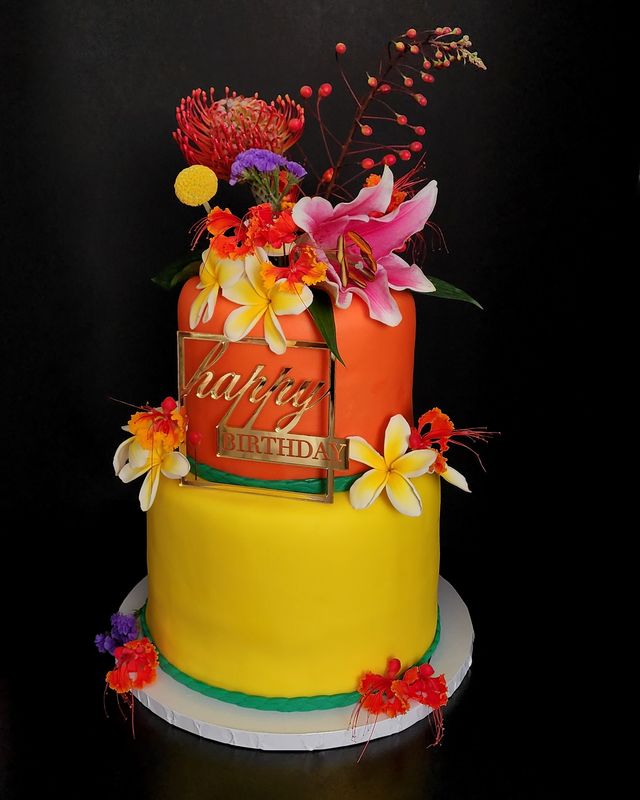 Featured photo from Tropical Cake