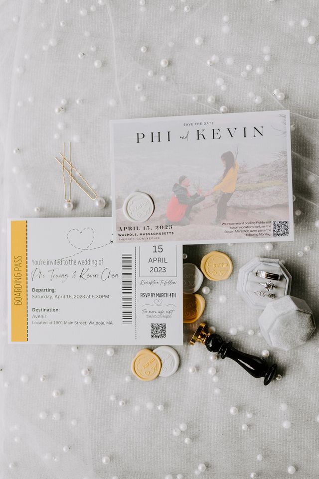 Featured photo from Avenir Wedding