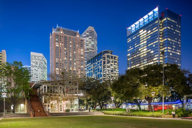 Featured photo from GRACE EVENT LAWN