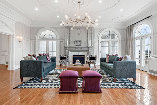 Featured photo from The Parlor