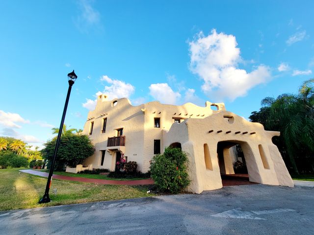 Featured photo from Curtiss Mansion Areas